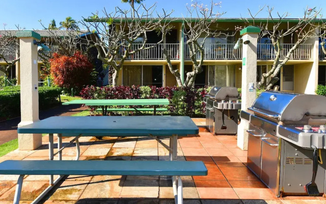Napili Shore E240 by RedAwning