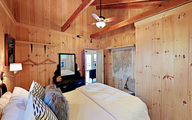 180 King Phillips Cabin