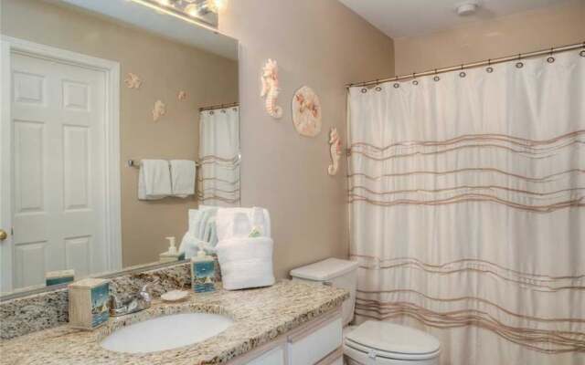 River Oaks Fairways 27-E