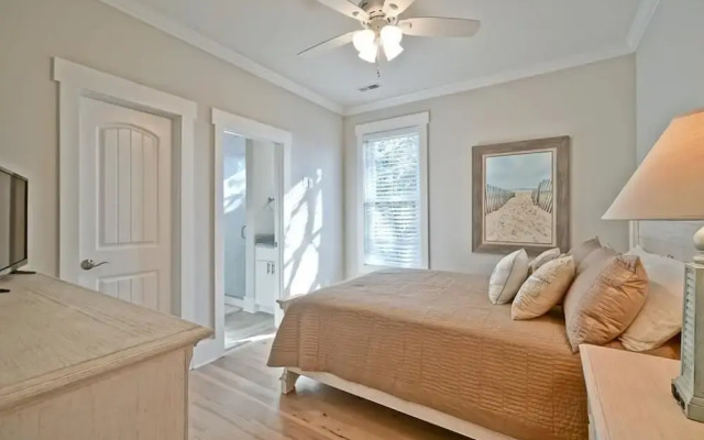 Seventy Unit 104 - 3 Br Home