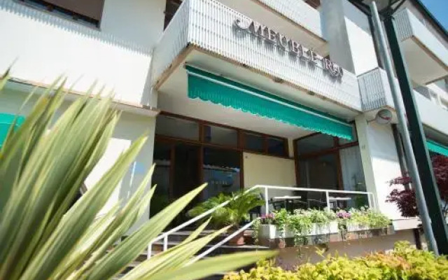 Hotel Rio Meublé