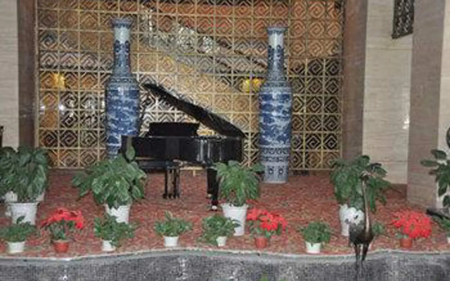 Xuyisizhou Junyue Hotel