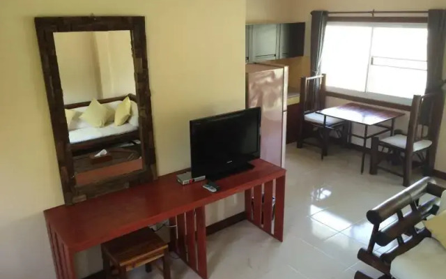 Aranyaprathet Riverside Resort