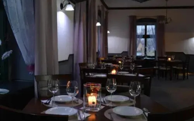 Hotel Český Dům