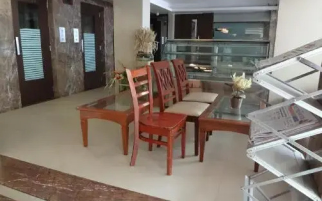 Hotel Samrat