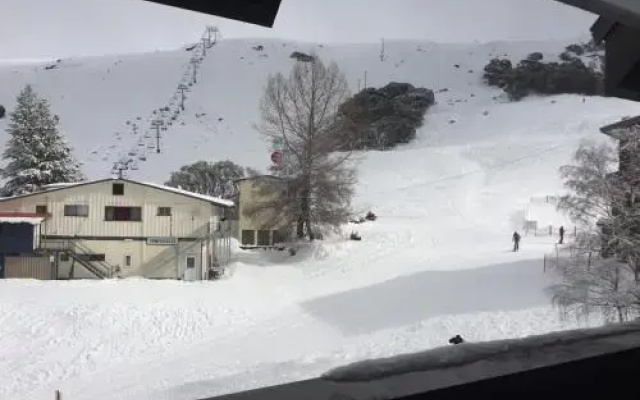 Snow Ski Apartments 38