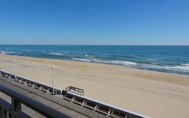 Ocean Hideaway 309