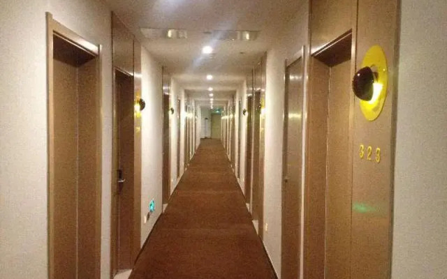 7 Days Inn Zhangjiakou Chongli Yuxing Road Branch