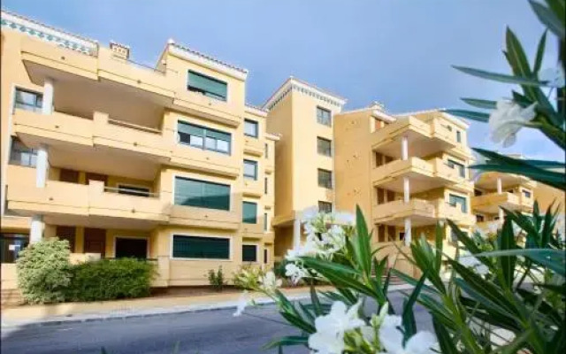 Apartamentos Lomas De Campoamor