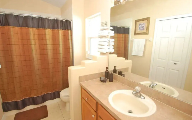 16623FM Sunlight Villa 3 Br villa by RedAwning