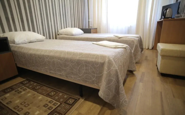 Hotel Leader