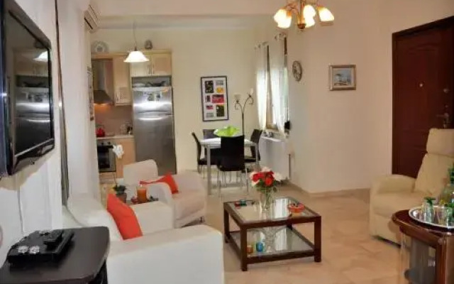 Akrotiri View Villas