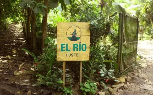 El Rio Hostel