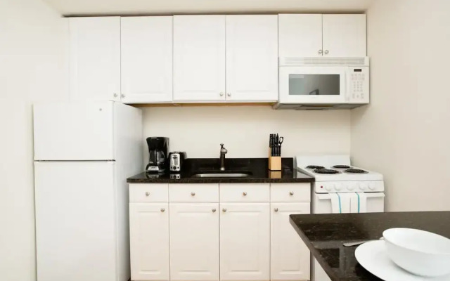 Modern Back Bay Suites by Sonder