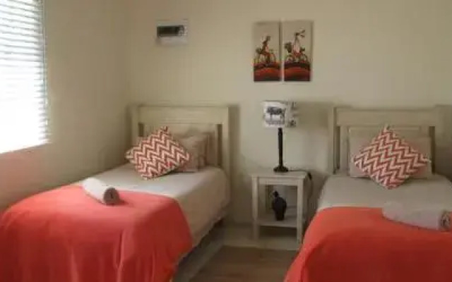 Klein Eikeboom Cottages