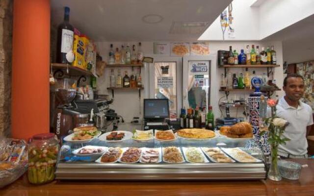 Hostal-Bar Restaurante "La Fuente"