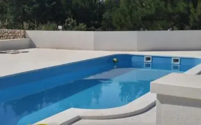 Holiday House Popic