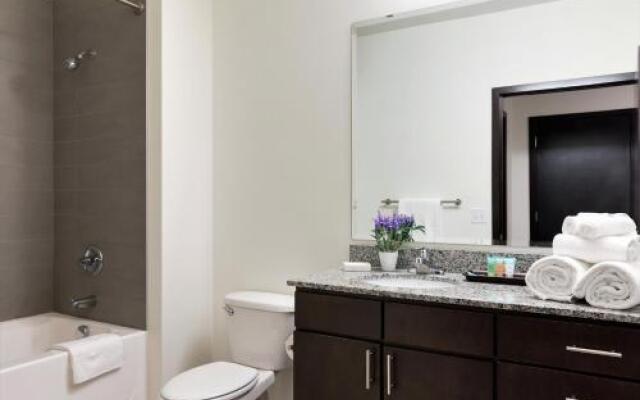 Stay Alfred on 2nd Street