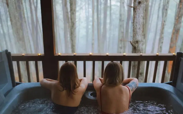 Romance In The Ravine - Hocking Hills
