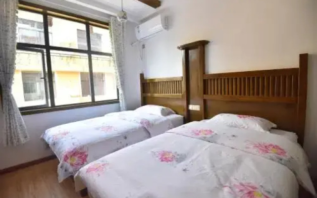 Zhangjiajie Woniuyizhan Shiqu Store