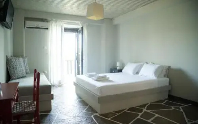 Melies Apartments