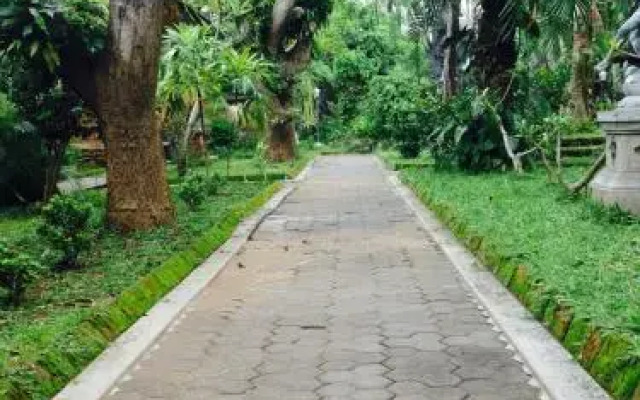 Puri Manik Sari