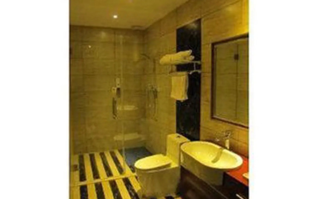 Super 8 Hotel Shihezi Shi Ji Guang Chang