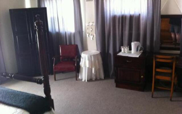 The Porterville Hotel