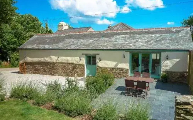 Polhendra Barn