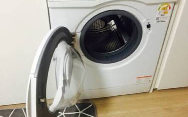 Nicole. W Apartment 1