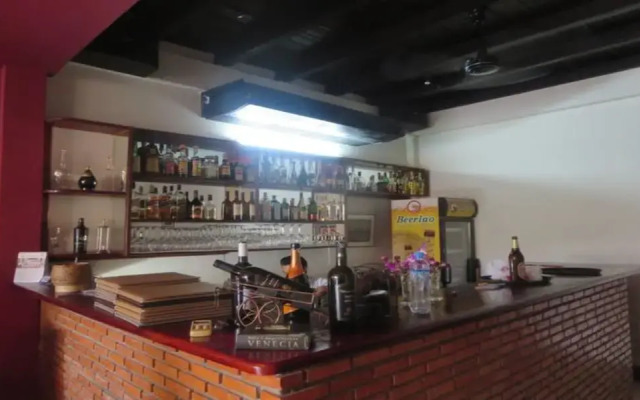 La Gondola Guesthouse And Restuarant