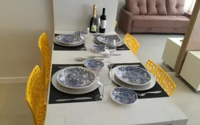 Lindo Apto 2/4 em Guarajuba