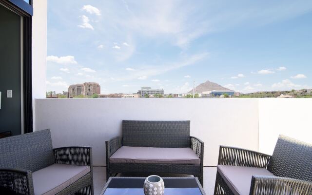 Contemporary 1BR in Old Town Scottsdale by Sonder