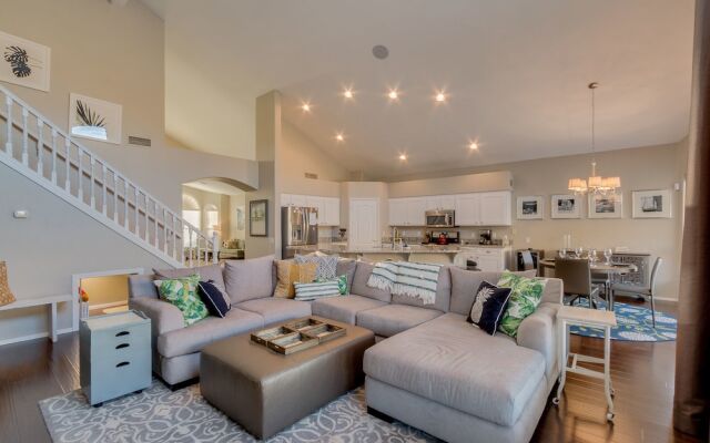 12th Way - 4 Br home by RedAwning