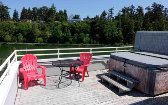 Beach Look Out Retreat