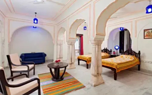 Hotel Dhula Garh