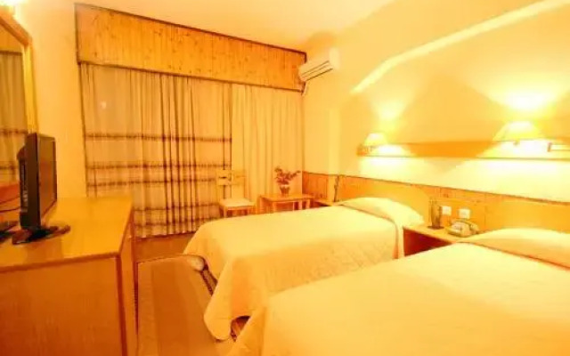 Milionis Forest Hotel