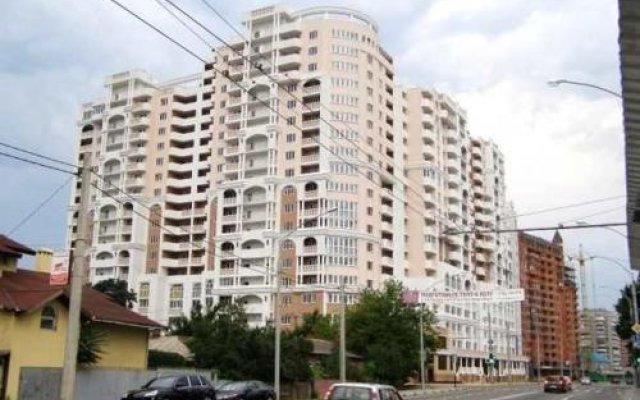 Apartments Kubanskaya Naberezhnaya 64