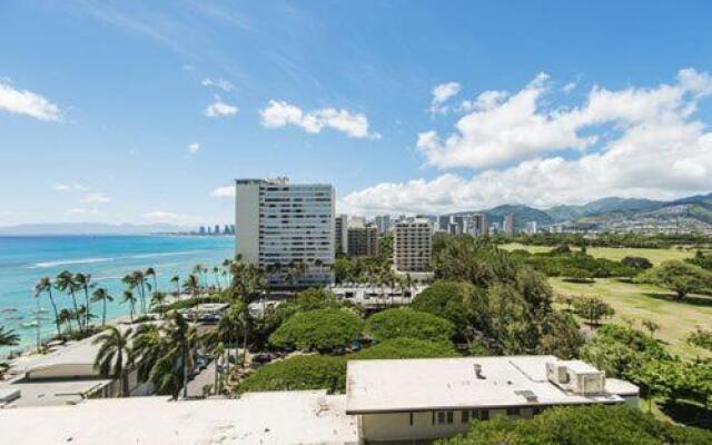 Gold Coast Penthouse - Studio Condo