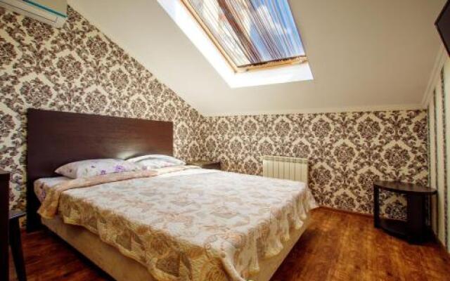 Guest House on Kabardinskoy 1