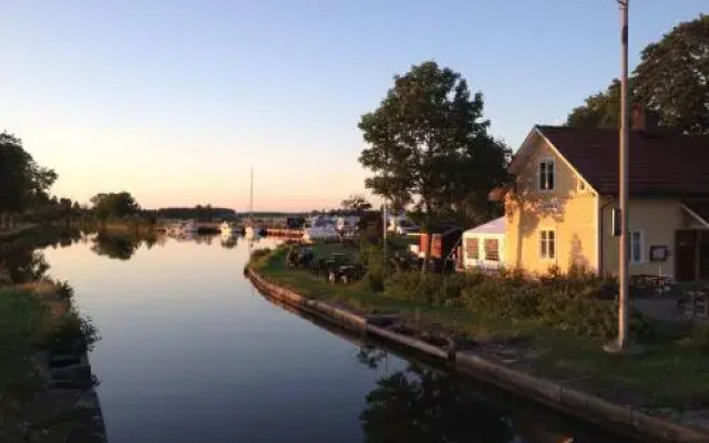 Jonsboda Cafe & Cottages