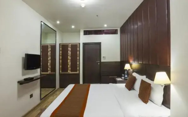 The Maple Leaf Hotel