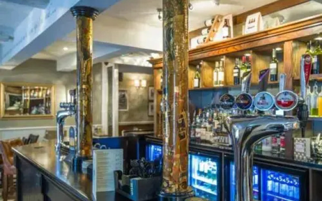 The Groves Inn