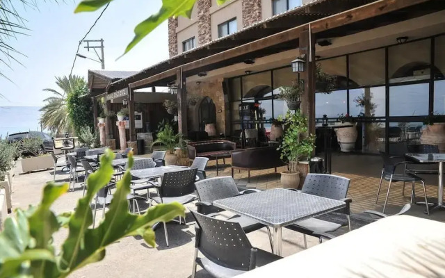 La Perla Kinneret