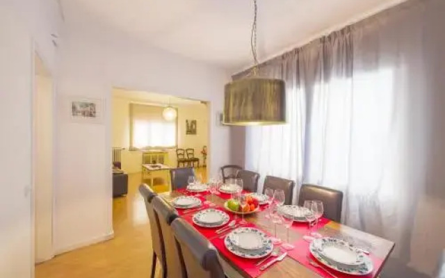 ApartsNouBcn Les Corts