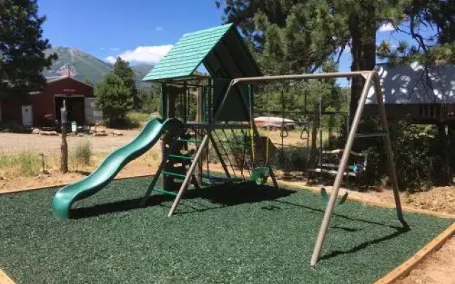 Horse Barn-Silver Room