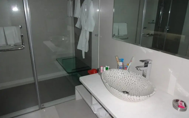 Hotel Shreemaya Residency