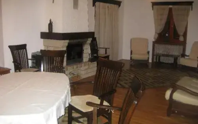 Vila Umbra Cetatii II