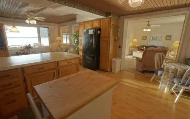 Sunset Breeze, House at Moran