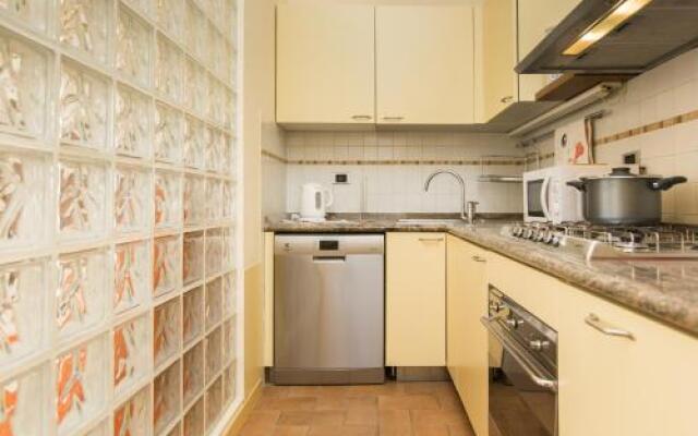 Pilo Halldis Apartments